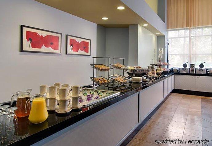 Springhill Suites By Marriott Chicago Southwest At Burr Ridge Hinsdale Restoran gambar